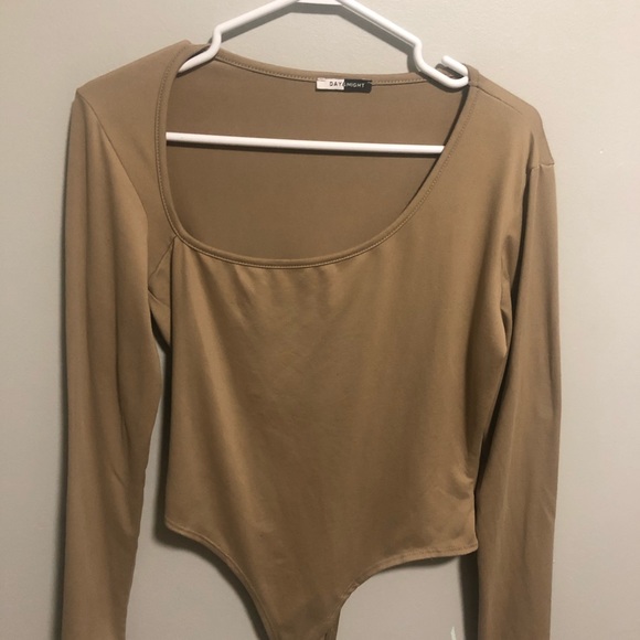 Fashion Nova long sleeve bodysuit - Picture 5 of 7